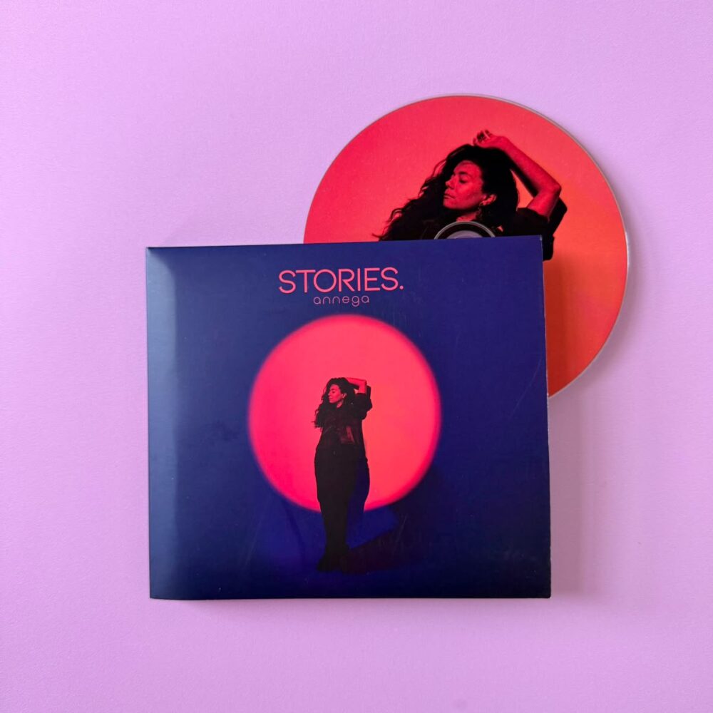 annega stories album