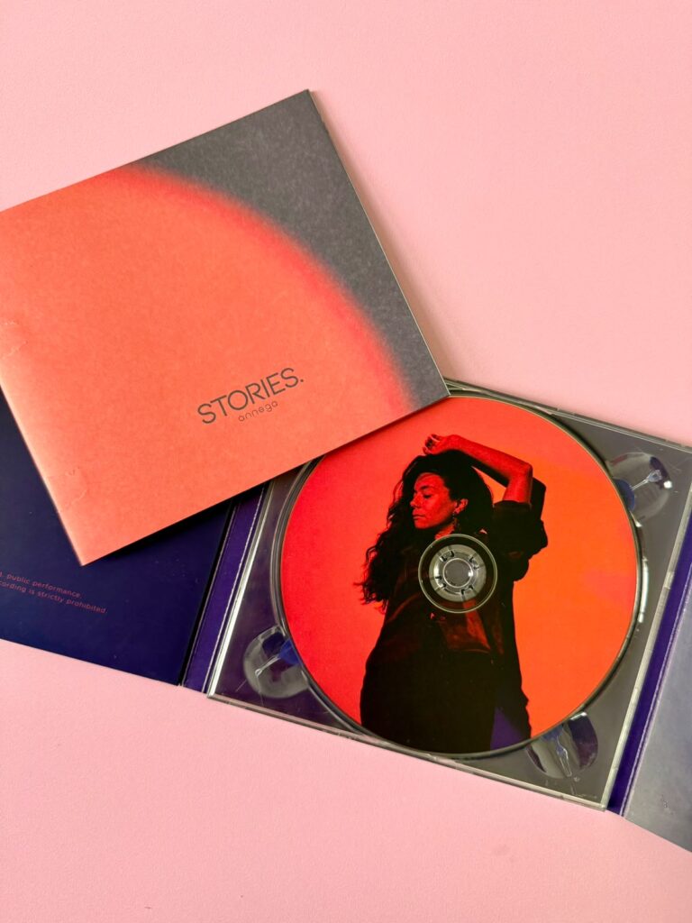 annega stories album